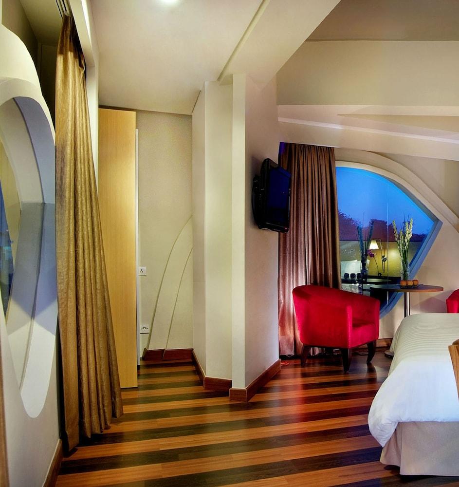 Aston Palembang Hotel & Conference Centre Exterior photo